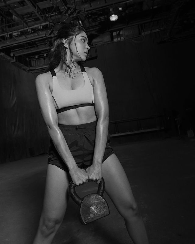 Sharvari wows you with her exceptional dress choices.