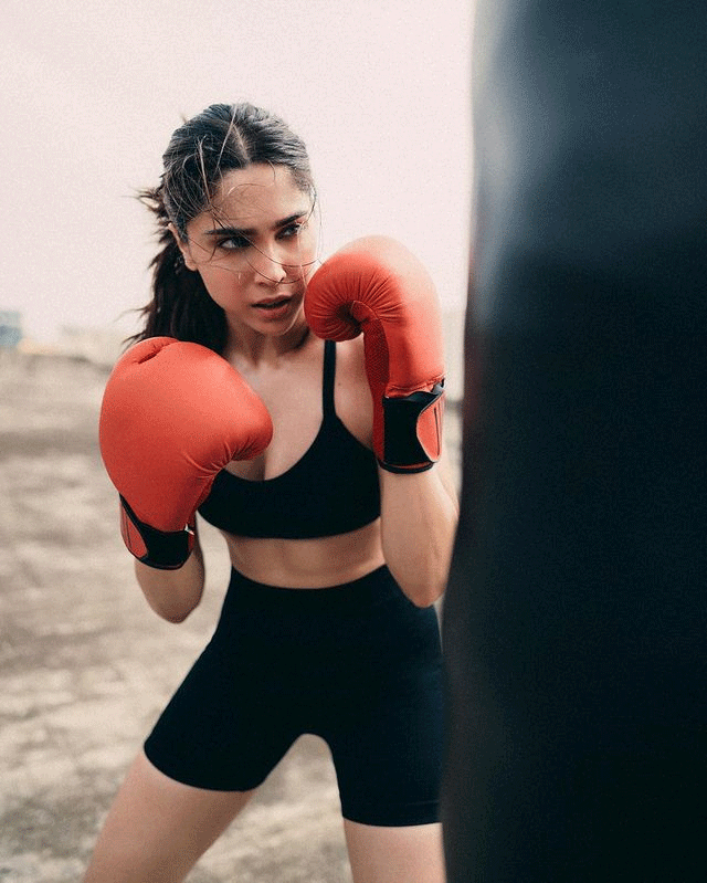 Sharvari wows you with her exceptional dress choices. Sharvari wows you with her exceptional dress choices.