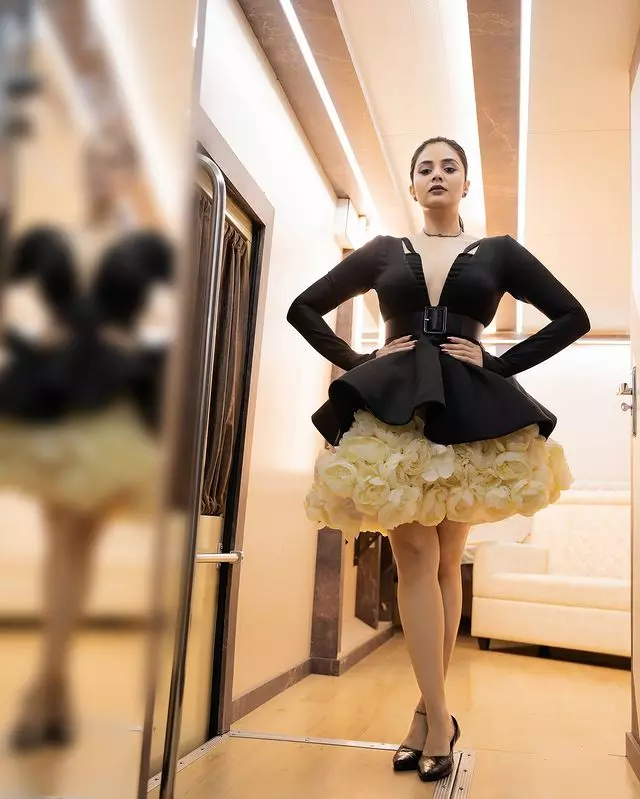 Sreemukhi’s Radiant Elegance in Orange Is All You Need to Check Sreemukhi’s Radiant Elegance in Orange Is All You Need to Check