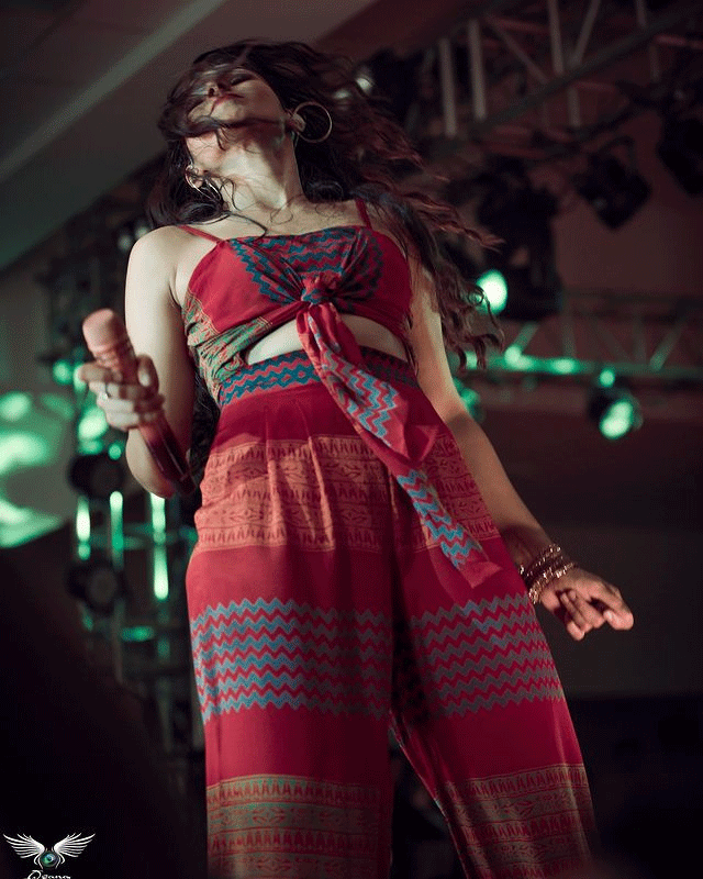 Andrea looks like a rock star in black