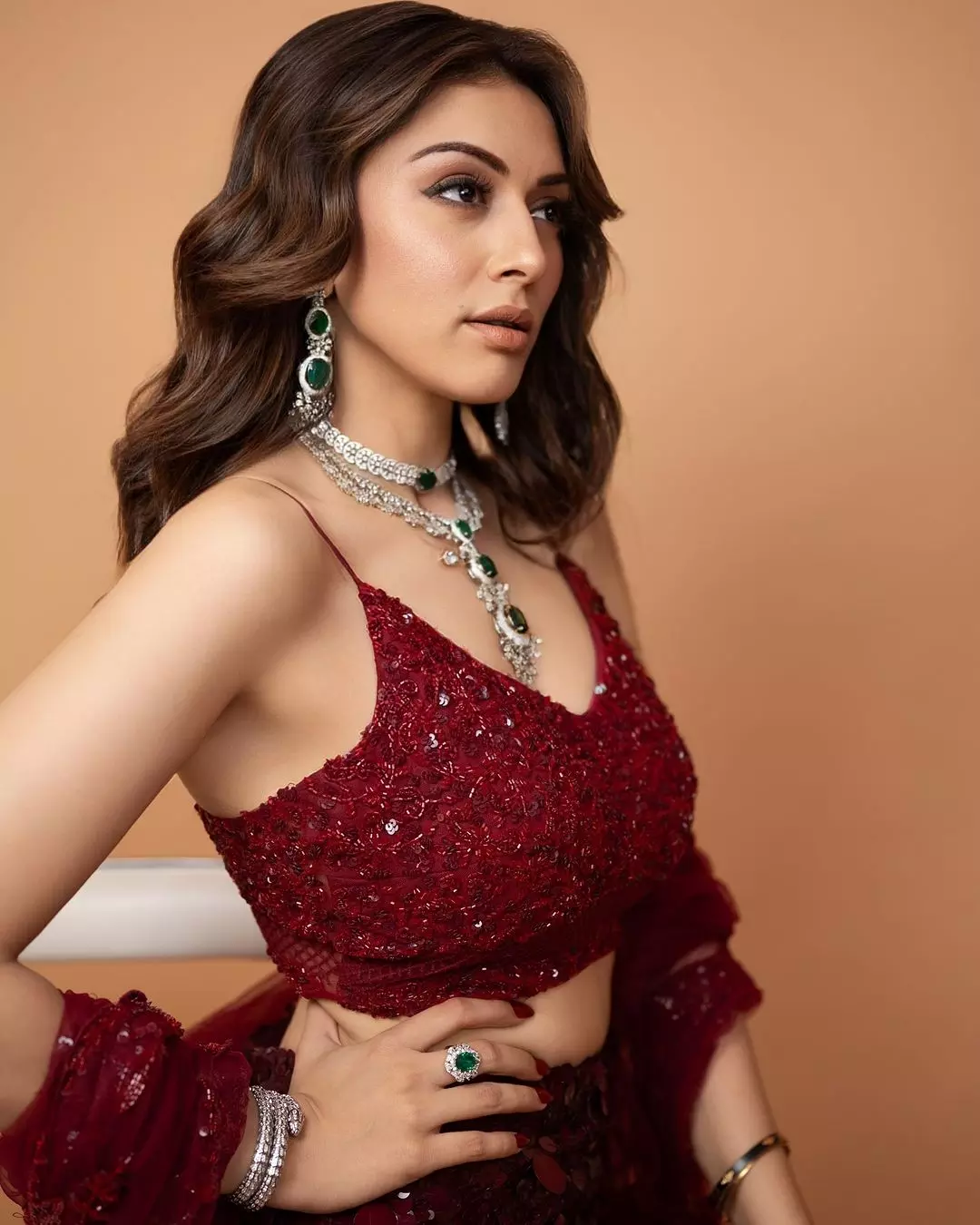 Hansika Makes You Breathless in Saree Look