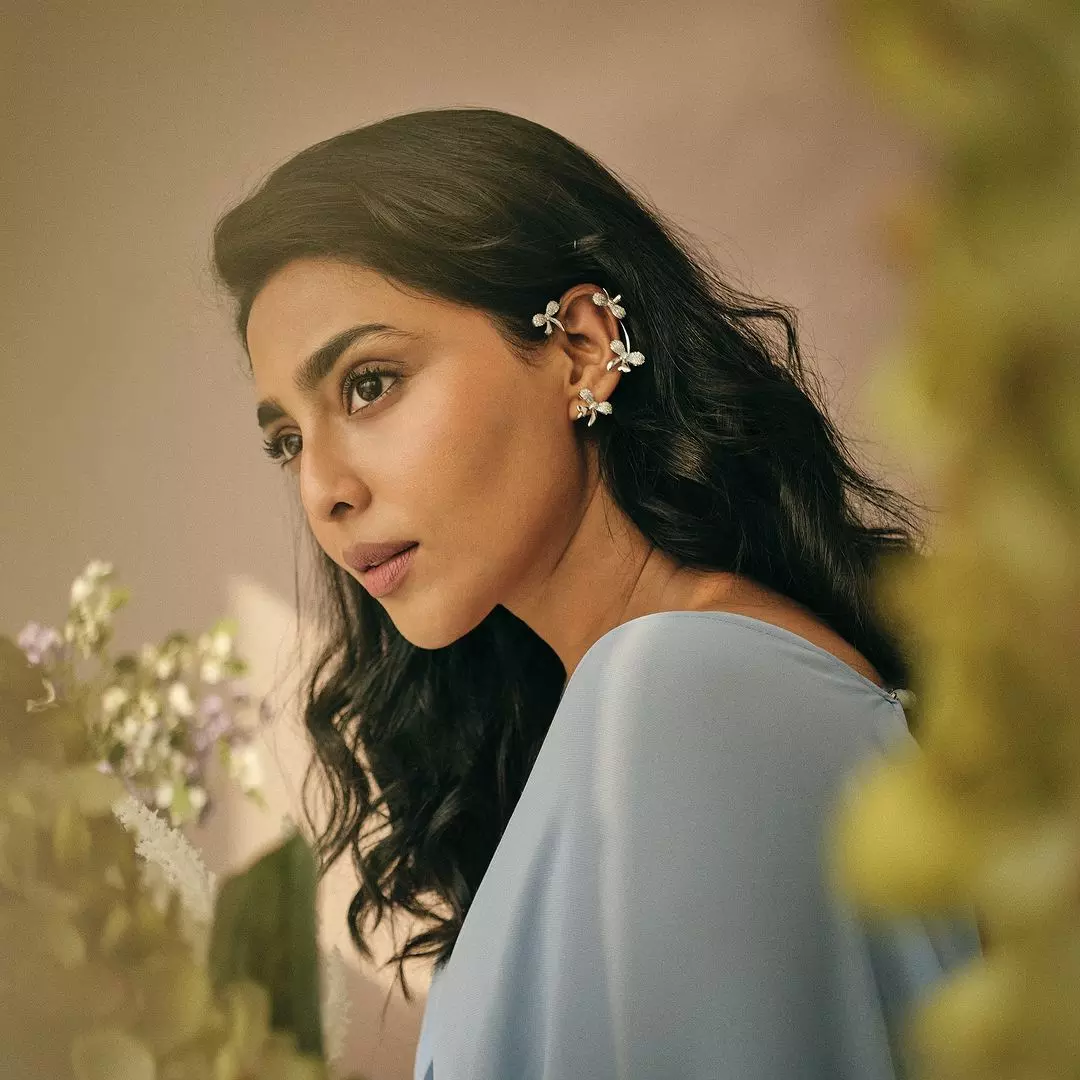 Aishwarya Lekshmi stylish look ever in white Aishwarya Lekshmi stylish look ever in white