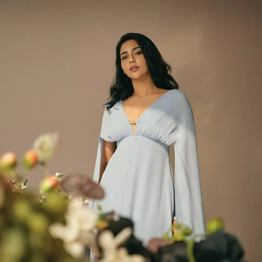 Aishwarya Lekshmi stylish look ever in white