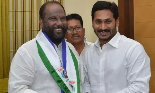 వైసీపీకి ఎమ్మెల్సీ గుడ్ బై...ఆ పార్టీ కండువాతో రెడీ ?