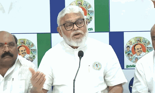 అంబటి ఇంట్లో వైసీపీ సోషల్  మీడియా కార్యకర్త అరెస్ట్!