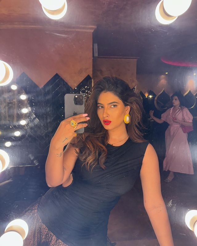 Karishma Sharma’s Chic Look Sets New Fashion Goals | Karishma Sharma’s ...