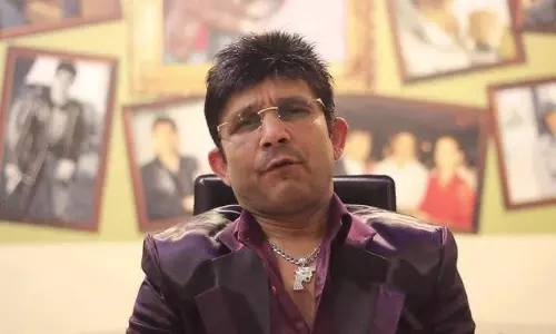 చిరు, చరణ్, పవన్ లు బన్నీని తొక్కేయాలని ట్రై చేస్తున్నారు