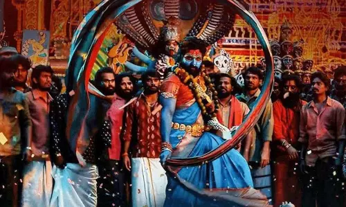 పుష్ప 2 ప్రీమియర్ సేల్స్… దేవరని బీట్ చేయలేదా?