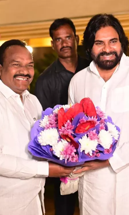 Pawan Kalyans Dinner Party To MPs In Delhi