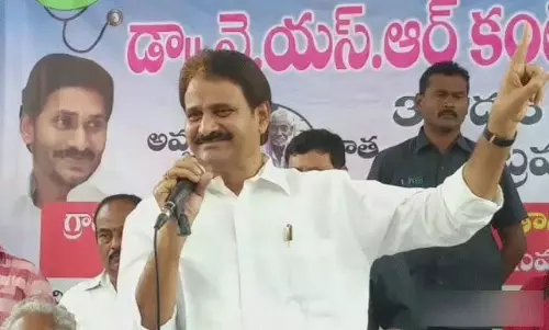 మోపిదేవి సీటు మీద మోజు లేదా ? మోపిదేవి సీటు మీద మోజు లేదా ?