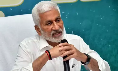 పవన్ సైడ్ విజయసాయి...అణిచేస్తున్నారు అంటూ !