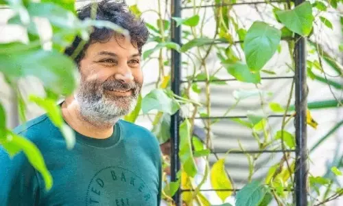 గురూజీ ముందు గొప్ప అవకాశం మరేం చేస్తాడో? గురూజీ ముందు గొప్ప అవకాశం మరేం చేస్తాడో?