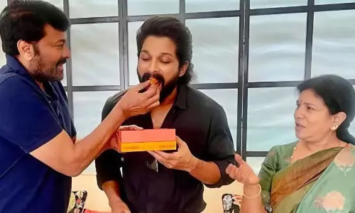 మెగా మావయ్యతో అల్లరి అల్లుడు.. వైరల్ ఫోటో వెనకున్న అసలు స్టోరీ ఇదే!