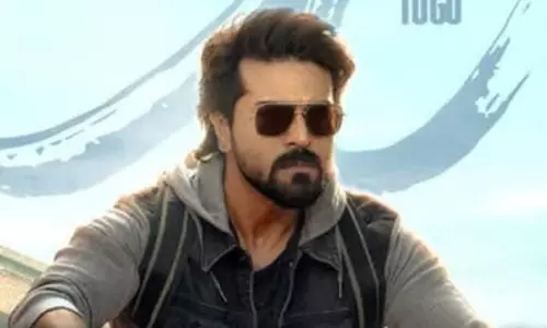 తార‌క్-బ‌న్నీ మ‌ధ్య‌లో చ‌ర‌ణ్ పై ఒత్తిడి!