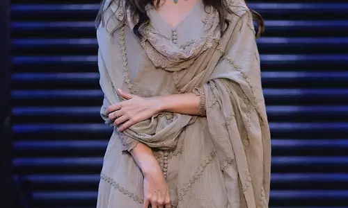 Ashika’s Wardrobe Diaries: Traditional Meets Trendy!