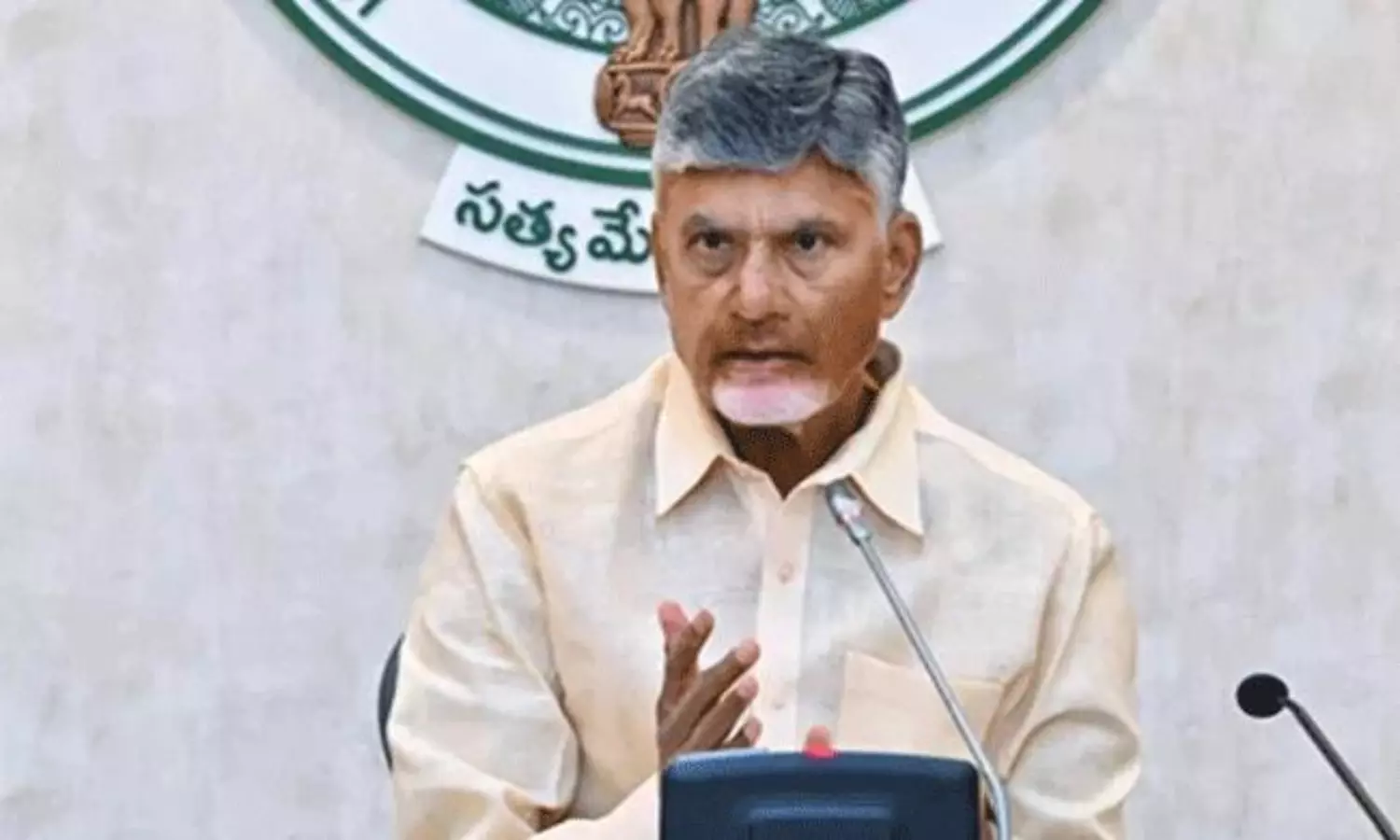 మార్పు మొదలైంది.. గ‌త ఆన‌వాళ్లు కనిపించ‌కూడ‌దు:  చంద్ర‌బాబు