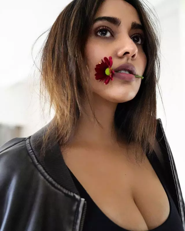 Every Pic of Neha Sharma is a Style Statement on Instagram! Every Pic of Neha Sharma is a Style Statement on Instagram!