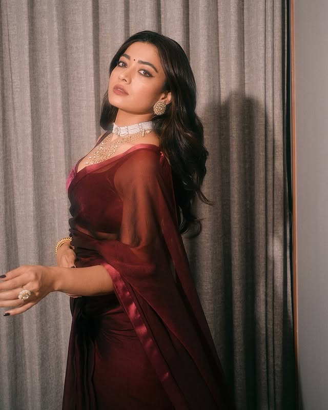 Rashmika Mandanna�s fashion sense shines bright in this dress. Rashmika Mandanna�s fashion sense shines bright in this dress.