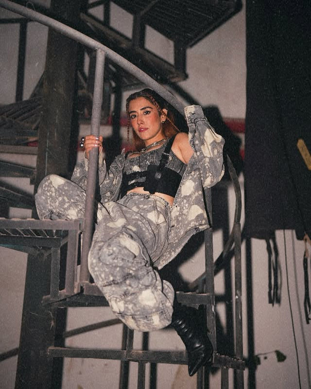 Jonita Gandhi: Jumping into Style and Spotlight!