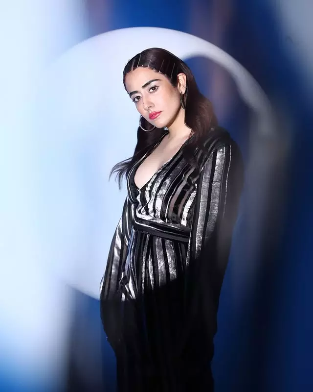 Jonita Gandhi: Jumping into Style and Spotlight! Jonita Gandhi: Jumping into Style and Spotlight!