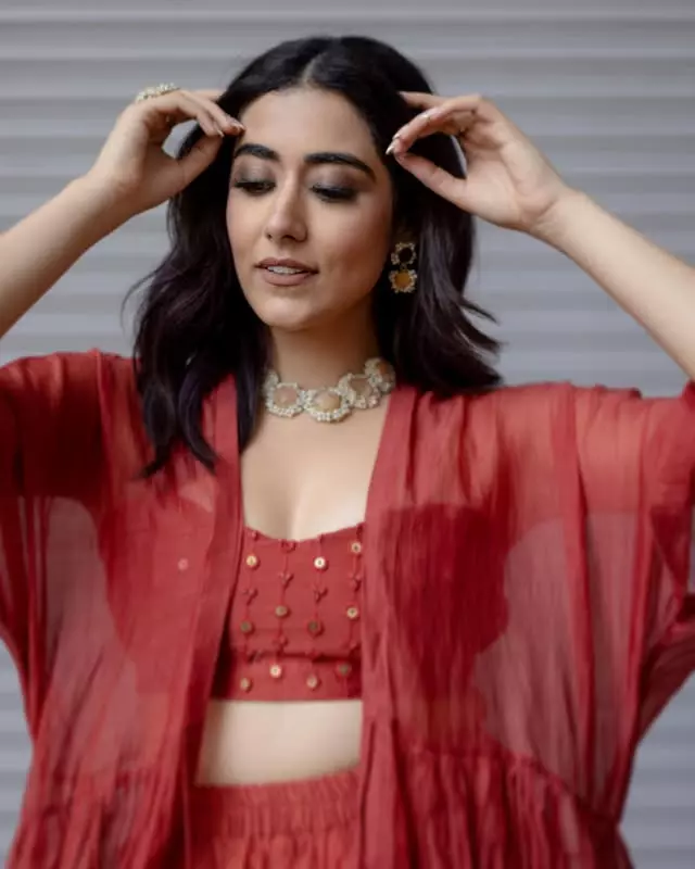 Jonita Gandhi: Jumping into Style and Spotlight!