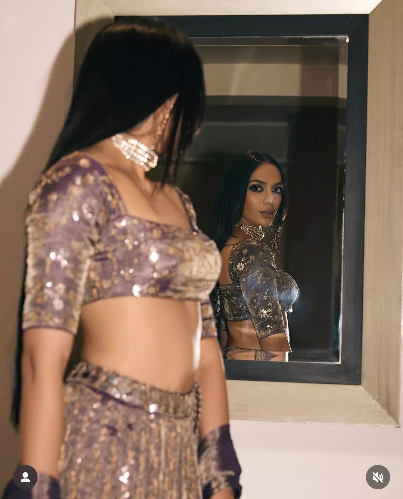 Sobhita�s Bridal Glow: Khada Dupatta Goals Sobhita�s Bridal Glow: Khada Dupatta Goals