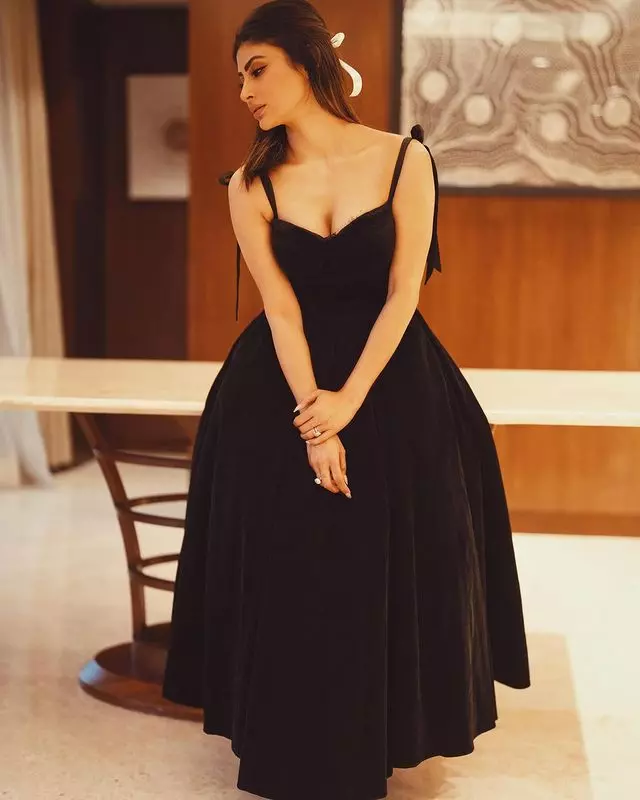 Mouni Roy’s Style: Sophistication Meets Daring! Mouni Roy’s Style: Sophistication Meets Daring!