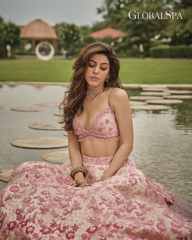 Alaya F: From Quirky Teen to Fashion Queen! Alaya F: From Quirky Teen to Fashion Queen!