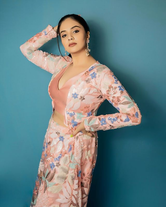 Sreemukhi: A Star Exuding Style and Confidence Sreemukhi: A Star Exuding Style and Confidence