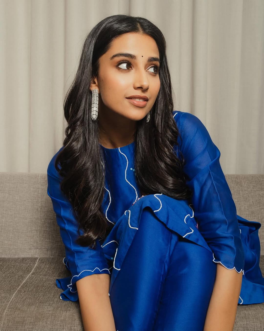 Meenakshi Chaudhary Stuns in Sizzling Blue Kurti Look Meenakshi Chaudhary Stuns in Sizzling Blue Kurti Look