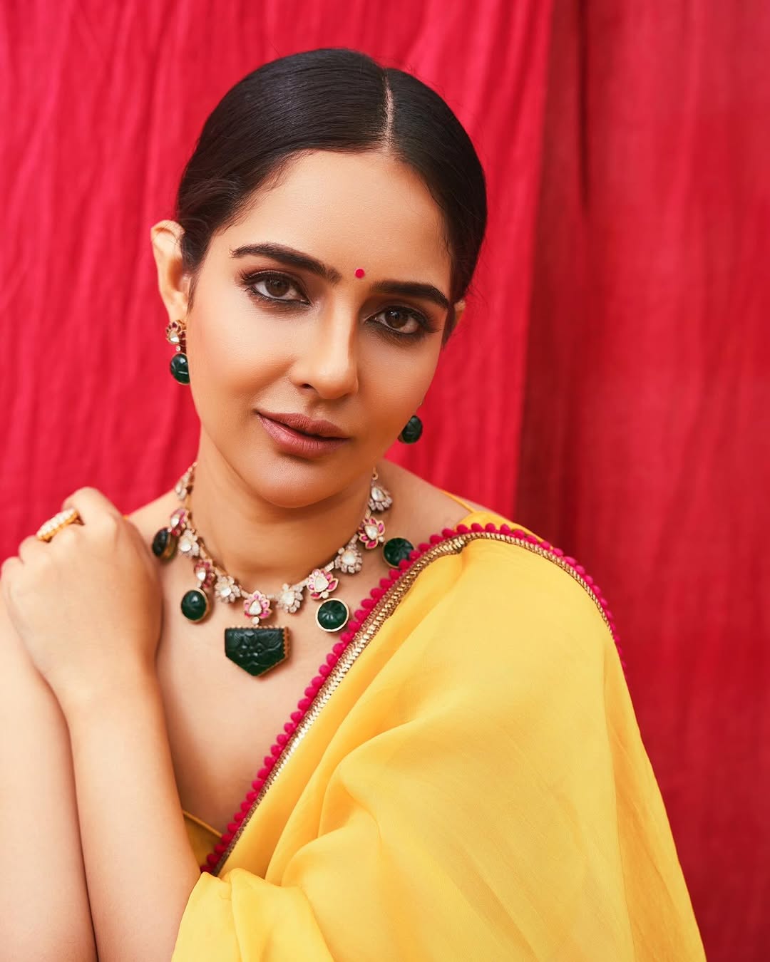 Malvi Malhotra Stuns in a Vibrant Yellow Saree