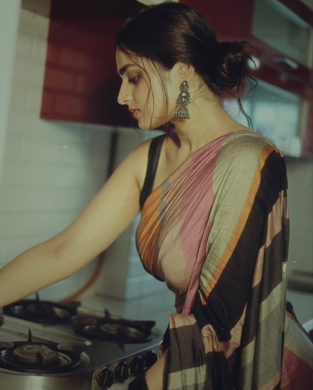 Flowers and Fashion: Ayeshas Cozy Glow! Flowers and Fashion: Ayeshas Cozy Glow!