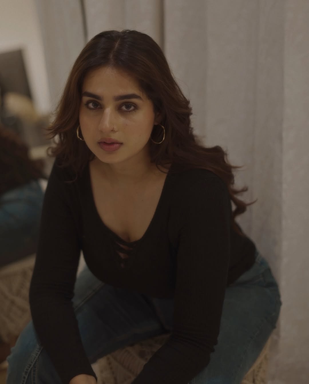 Flowers and Fashion: Ayeshas Cozy Glow! Flowers and Fashion: Ayeshas Cozy Glow!