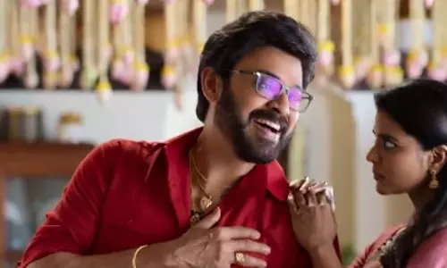 వెంకీ మీనూ.. ఘర్షణ లుక్ లో సర్ ప్రైజ్