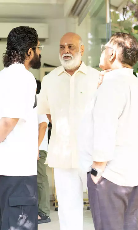 Celebrities Extends Support To Allu Arjun