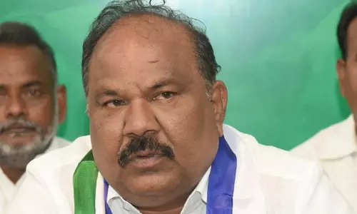 జగన్ సన్నిహిత ఎమ్మెల్సీ జనసేనలోకి?