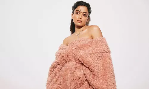 కవర్ షూట్: రష్మిక మందన్న రెబల్ స్టైల్ కవర్ షూట్: రష్మిక మందన్న రెబల్ స్టైల్