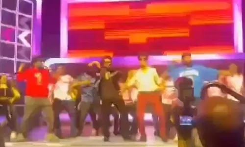 ఫ్యాన్స్ కోరుకున్నట్లే రామ్ చరణ్ హంగామా