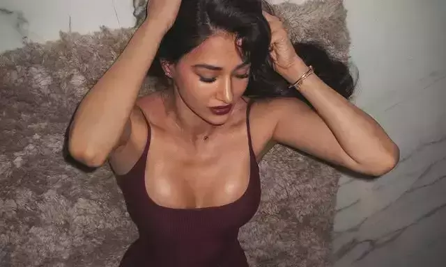 పిక్‌టాక్ : లోఫర్‌ బ్యూటీ ప్లోర్‌ బ్యూటీ షో