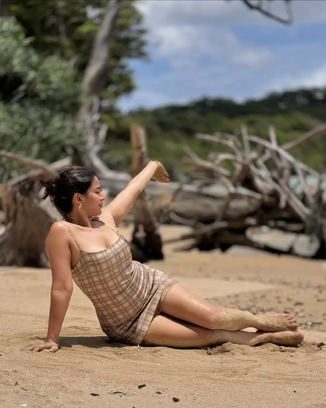 Inaya Sultana dazzles fans with her unforgettable 2025 wishes Inaya Sultana dazzles fans with her unforgettable 2025 wishes