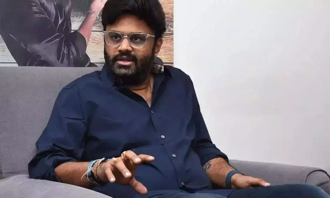 నాగవంశీపై పఠాన్, కాబిల్ & స్కామ్ 1992 డైరెక్టర్స్ ఫైర్..!
