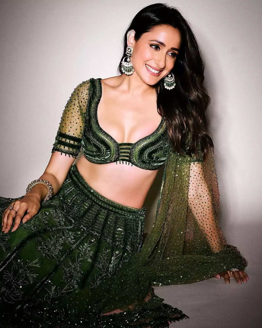 Pragya Jaiswals new year wish comes with a touch of glamour Pragya Jaiswals new year wish comes with a touch of glamour