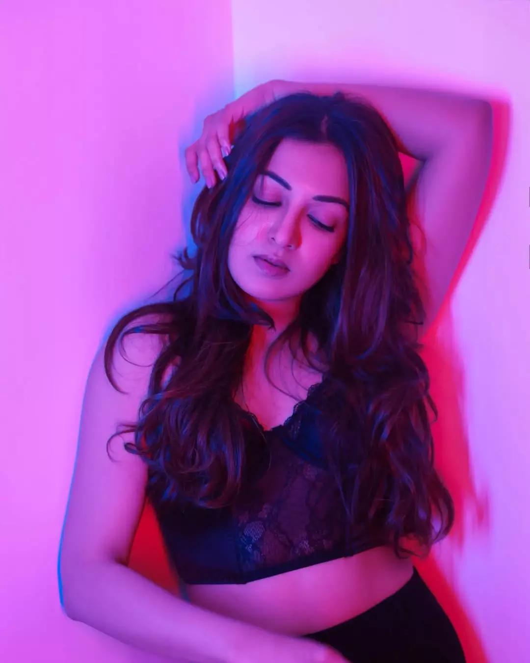 Catherine Tresa Makes a Grand Entry into 2025 with Her Fabulous Look