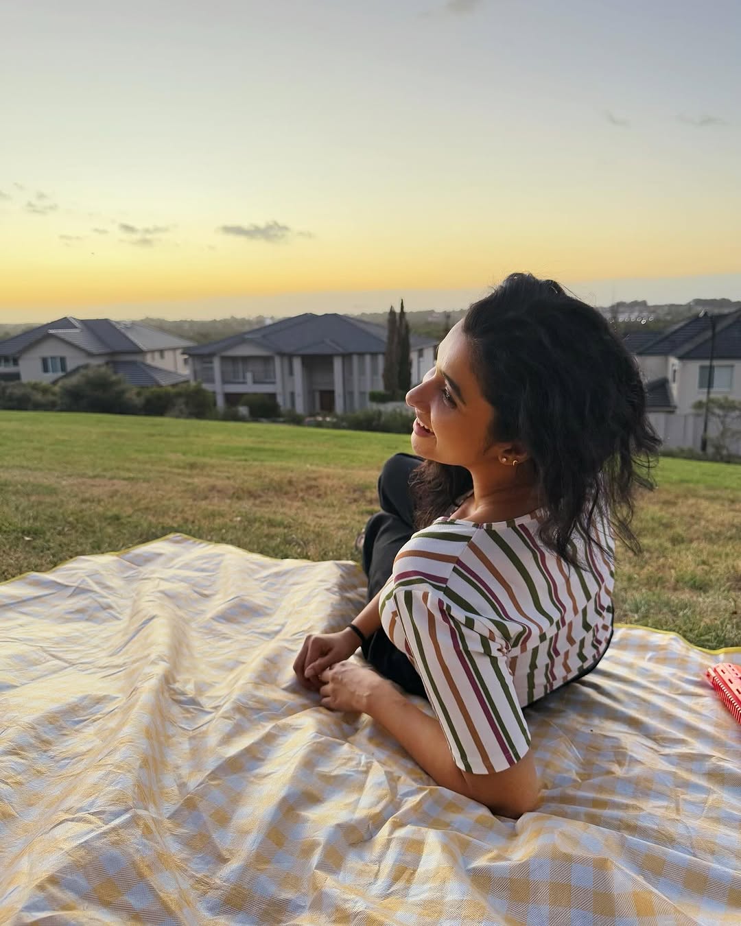 Priya Bhavani welcomes 2025, setting new fashion benchmarks