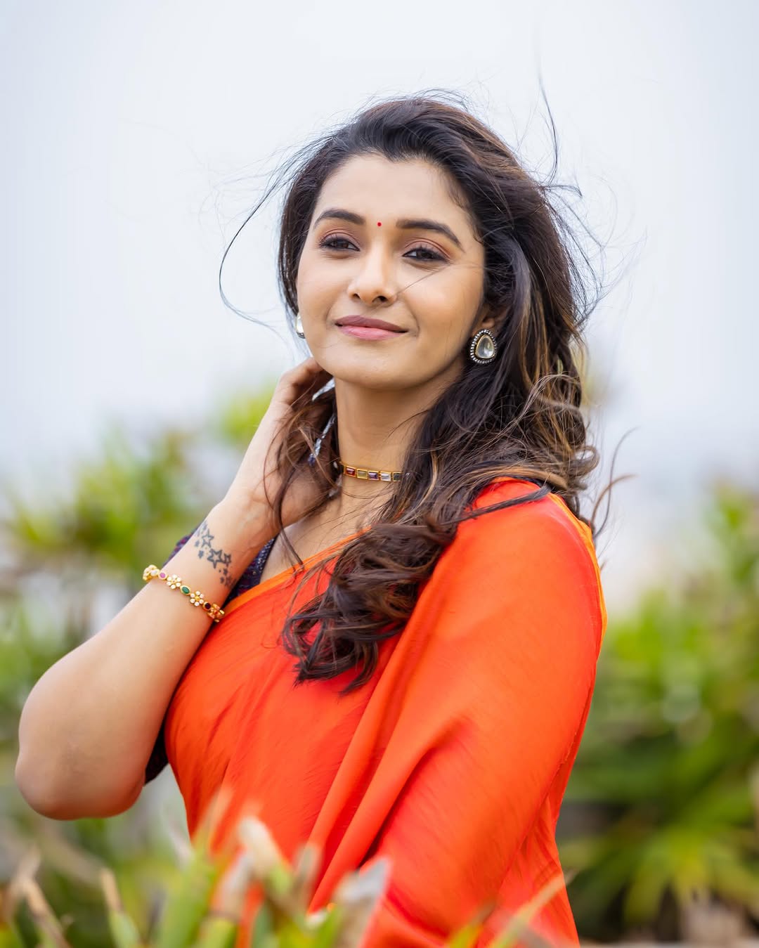 Priya Bhavani welcomes 2025, setting new fashion benchmarks Priya Bhavani welcomes 2025, setting new fashion benchmarks