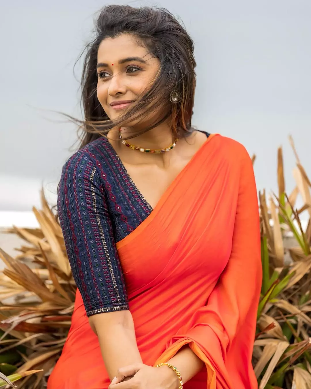 Priya Bhavani welcomes 2025, setting new fashion benchmarks Priya Bhavani welcomes 2025, setting new fashion benchmarks