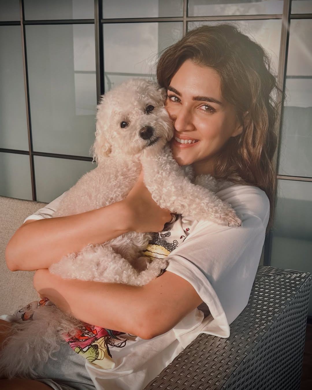 Apparently, Kriti Sanons Average Looks Are Still Better Than Our Best Apparently, Kriti Sanons Average Looks Are Still Better Than Our Best