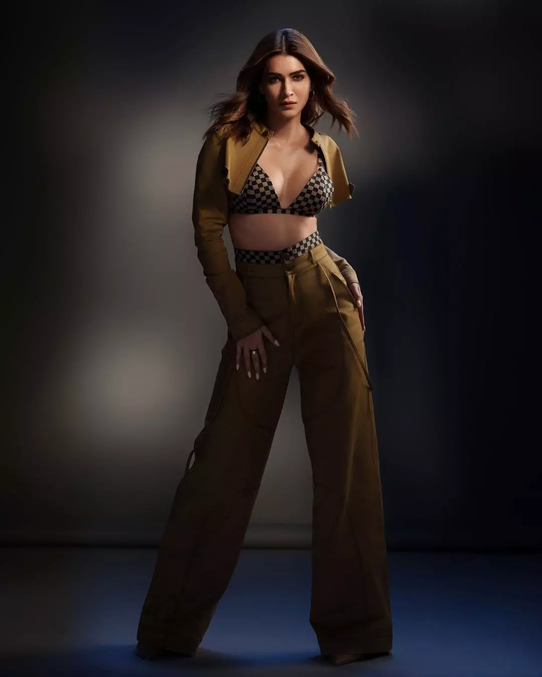 Apparently, Kriti Sanons Average Looks Are Still Better Than Our Best Apparently, Kriti Sanons Average Looks Are Still Better Than Our Best