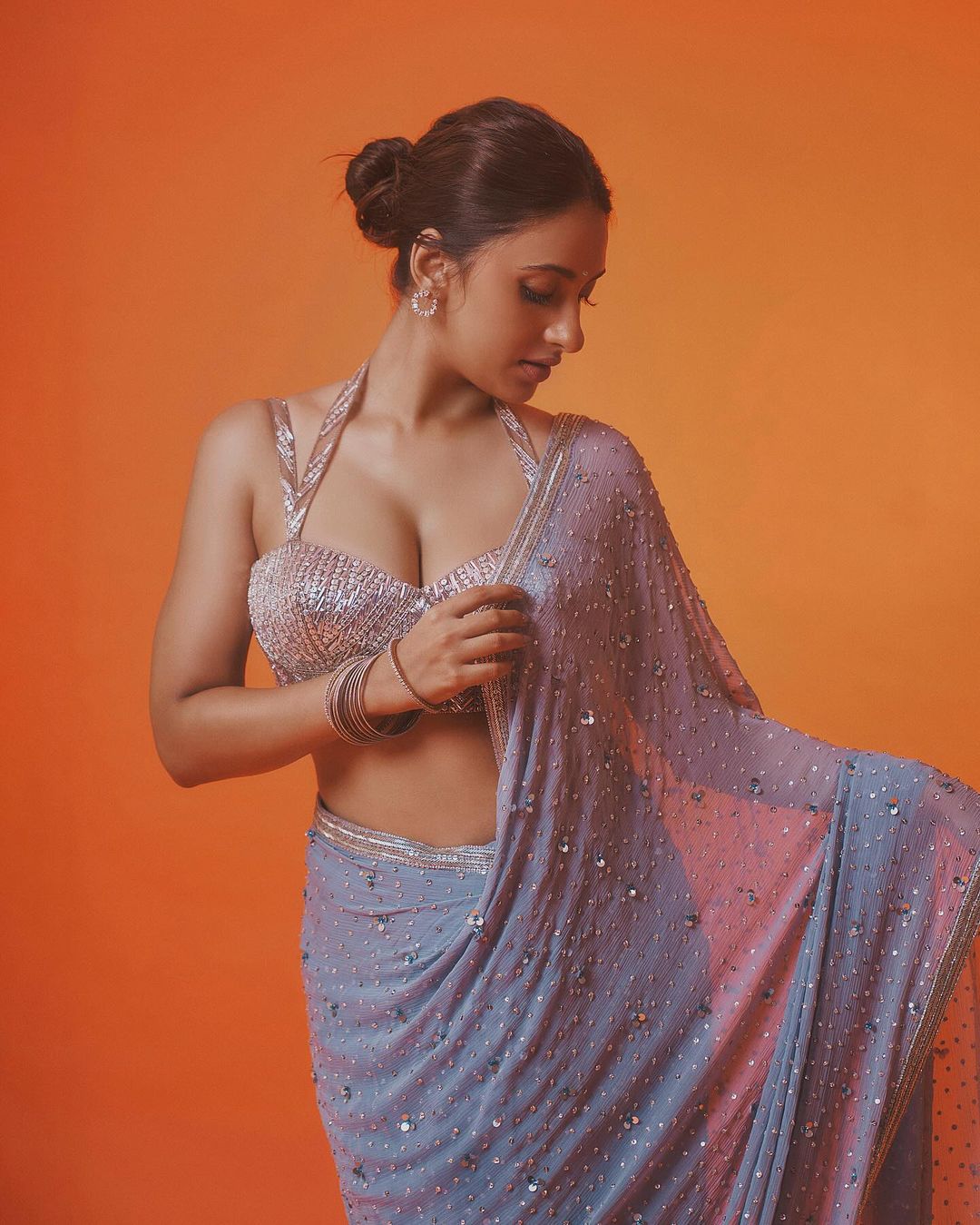 Akansha Ranjan Kapoor’s dazzling new year look is all over the internet Akansha Ranjan Kapoor’s dazzling new year look is all over the internet