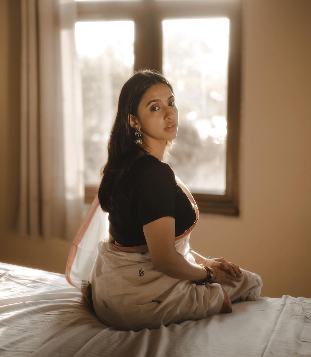 Akansha Ranjan Kapoor’s dazzling new year look is all over the internet Akansha Ranjan Kapoor’s dazzling new year look is all over the internet